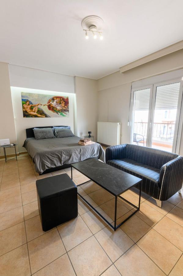 Central Apartments 1 With Parking Larissa Ngoại thất bức ảnh